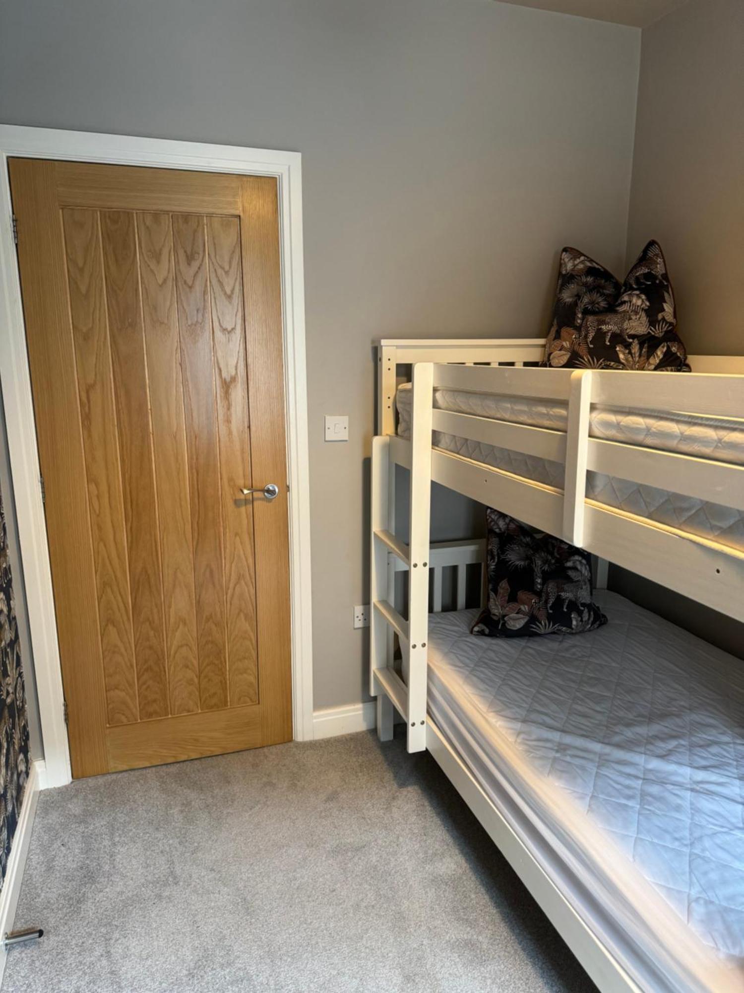 Beach House Apartment On Ground Floor With Sea View - Pet Friendly Cleveleys Eksteriør billede